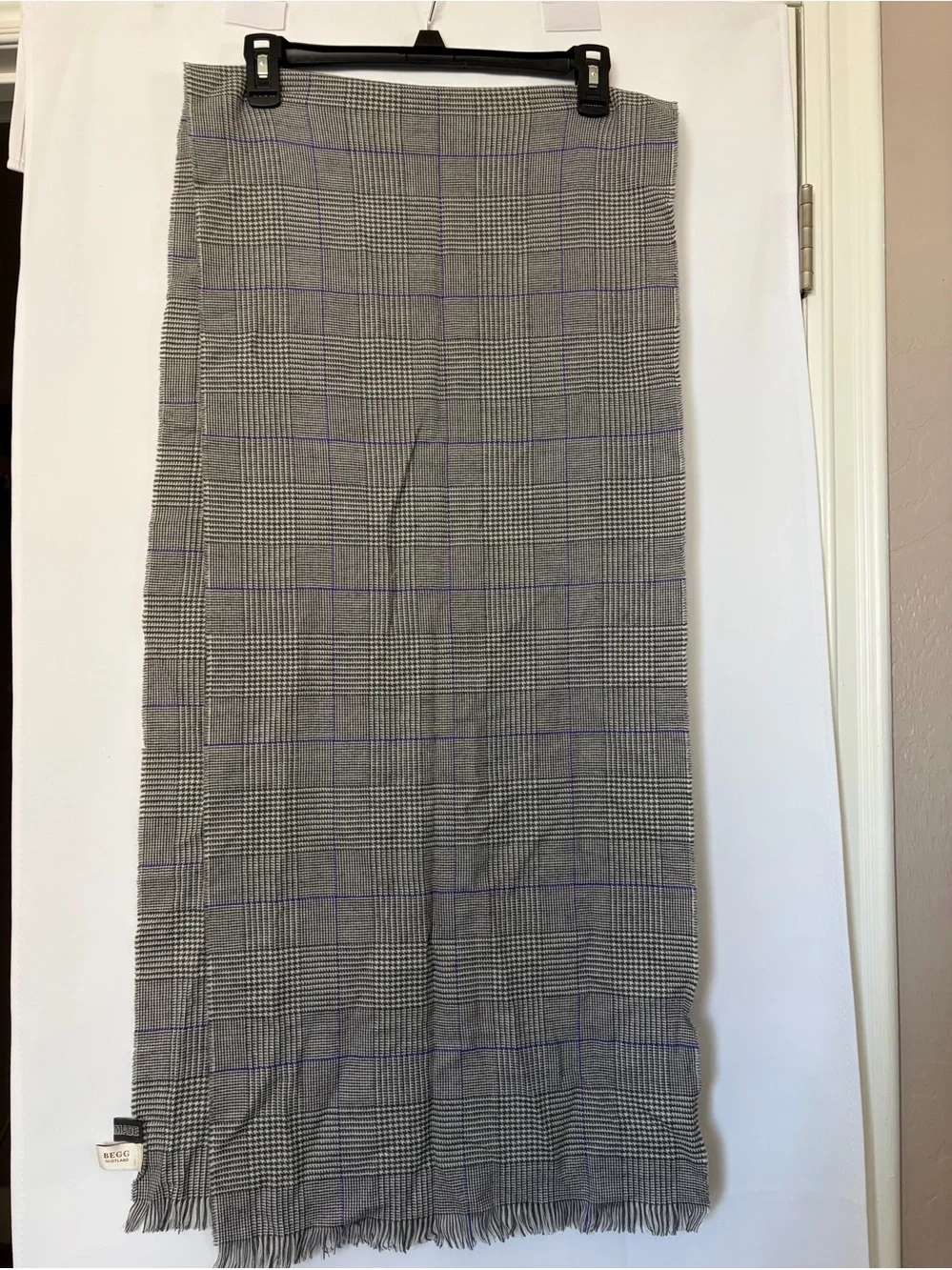 Begg Scotland 100%‎ merino wool scarf